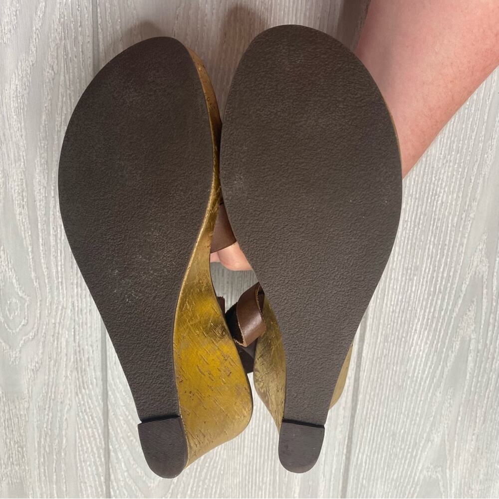 KORK-EASE WOMEN'S TAMARA BROWN LEATHER STRAPPY GOLD CORK WEDGE SANDALS SIZE 9 - Picture 5 of 10